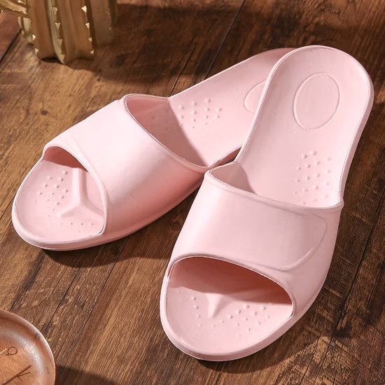 2023 Sommer Kinder′ Schöne Cartoon Clogs Schuhe Kinder′ S Strand Sandalen Schuhe Baby Kleinkind Weiche Indoor Rutschen Hausschuhe